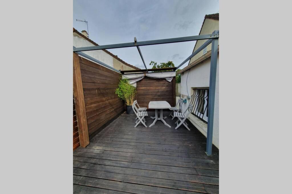 Maison Roisseenne Entre Paris Et Disneyland Roissy-en-Brie Exterior foto